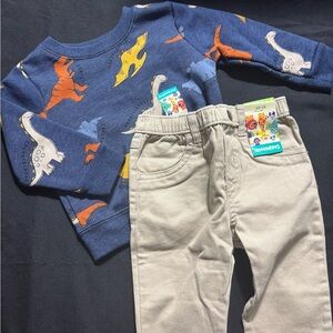 NWT Dinosaur Print Blue Sweatshirt and Khaki Pants Matching Set Size 6-9M